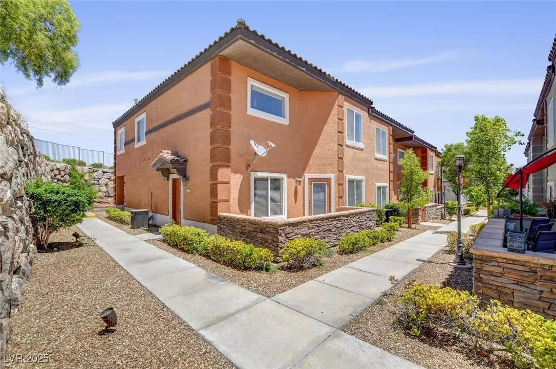 Las Vegas, NV 89129,10563 Hedge View AVE