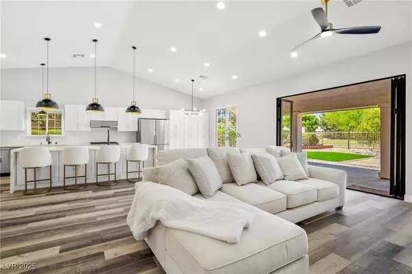 5000 Burr Oak DR, Las Vegas, NV 89130