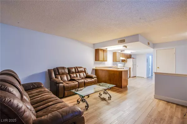 Boulder City, NV 89005,523 Fir ST