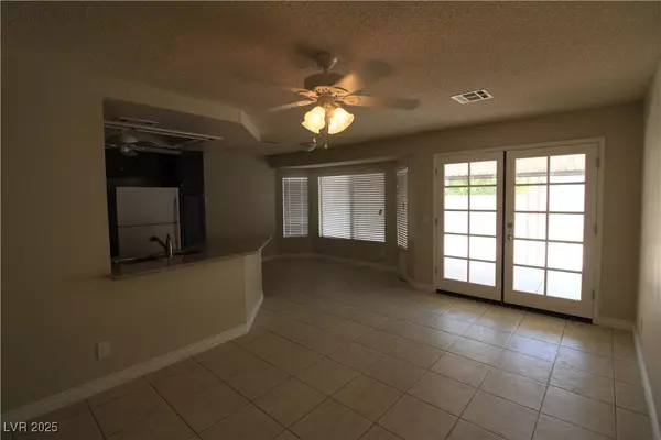 Las Vegas, NV 89117,3124 WATERVIEW DR #0