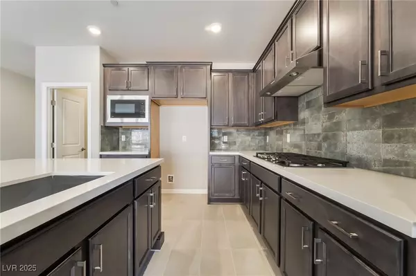 Henderson, NV 89011,774 Cloud Creek ST
