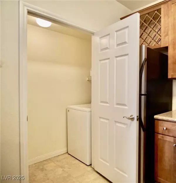 Las Vegas, NV 89103,4400 S Jones BLVD #2087
