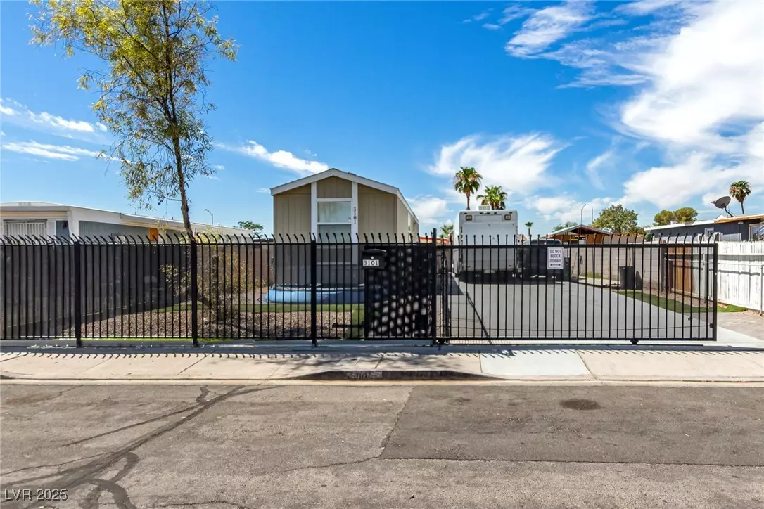 North Las Vegas, NV 89030,3101 Cypress AVE
