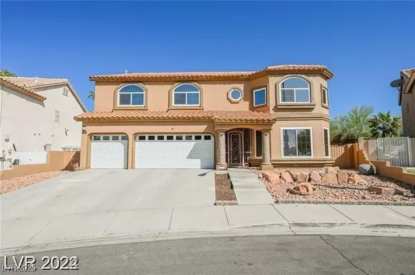 2 High Sierra DR, Henderson, NV 89074