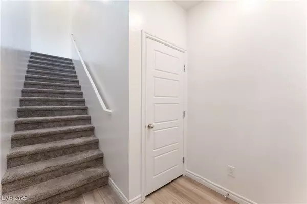 Las Vegas, NV 89131,7322 N Decatur BLVD #1