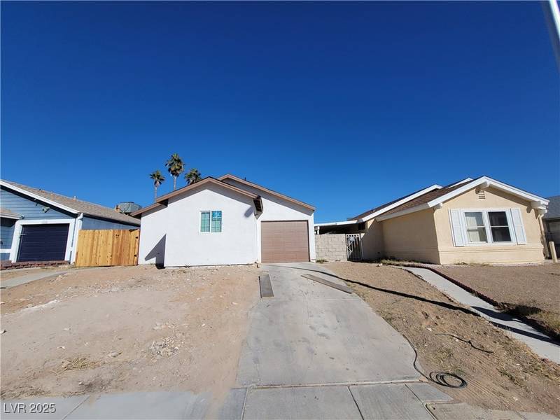 7324 Empress DR, Las Vegas, NV 89147