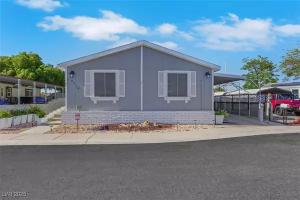 Las Vegas, NV 89122,5218 Tupelo LN