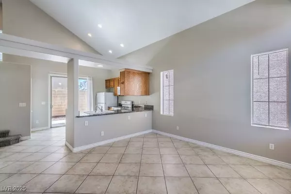 Las Vegas, NV 89113,8121 Altamont Ridge ST