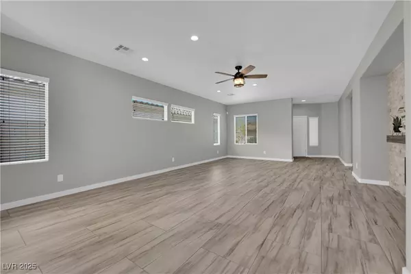 Henderson, NV 89044,2983 Tara Murphy DR