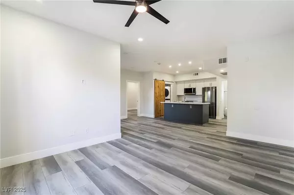 Henderson, NV 89074,45 MALEENA MESA ST #812