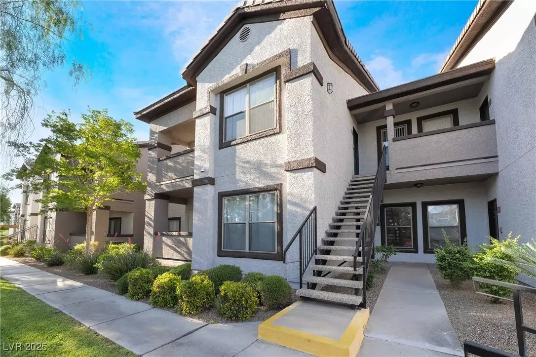 Henderson, NV 89074,45 MALEENA MESA ST #812