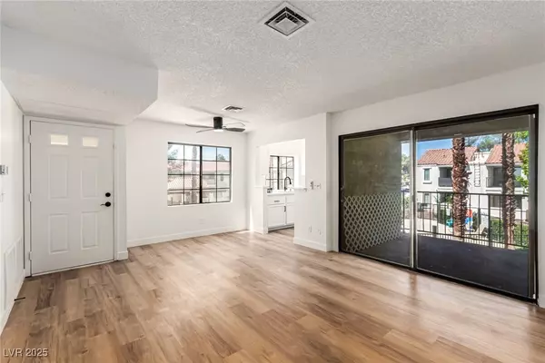 Las Vegas, NV 89103,4830 Nara Vista WAY #201