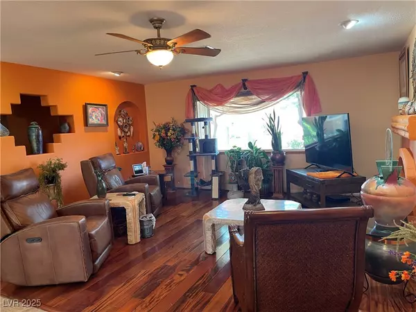 Las Vegas, NV 89108,1621 Stoneybrook DR