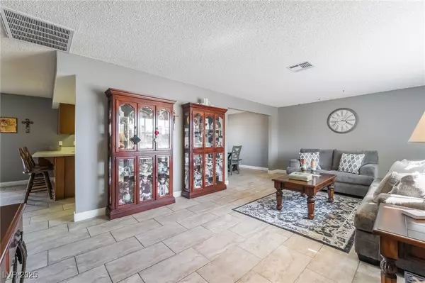 Henderson, NV 89002,845 Mainsail CT