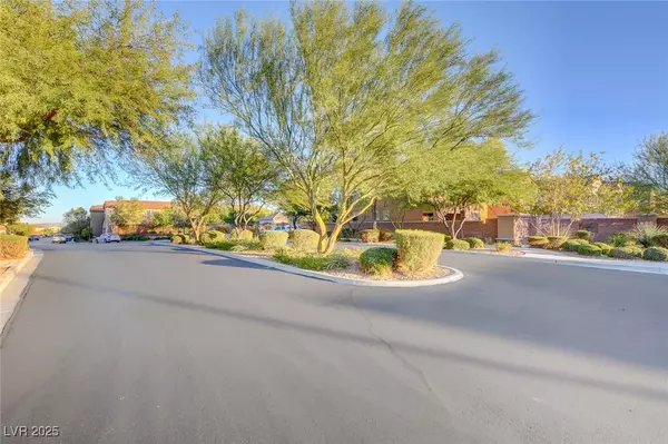 Las Vegas, NV 89179,7704 Lots Hills DR