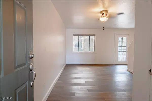 Las Vegas, NV 89142,5330 E Charleston BLVD #32