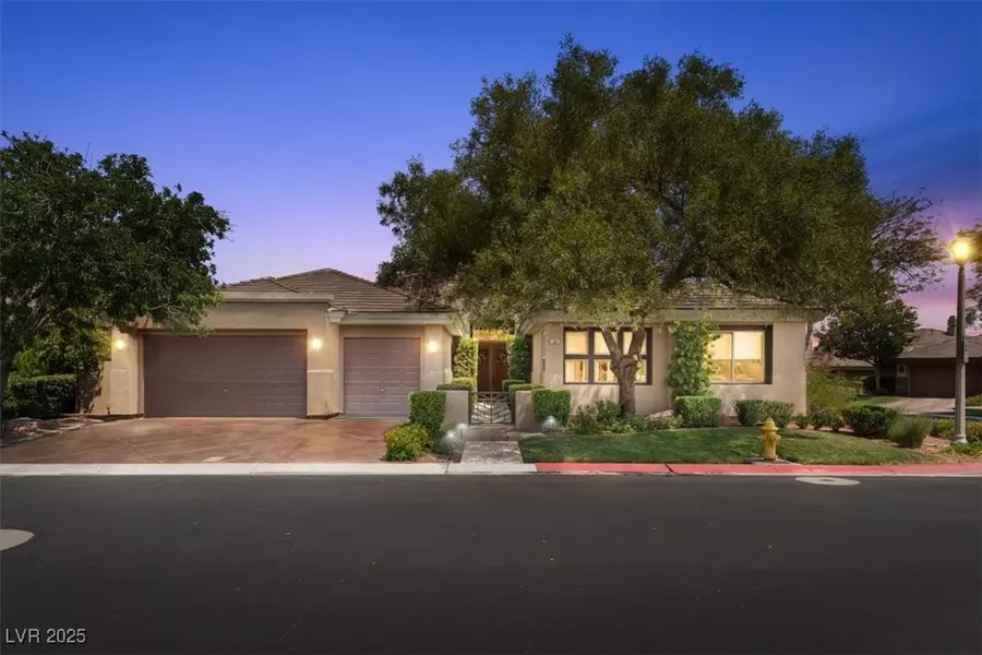 104 Valiente ST, Las Vegas, NV 89144
