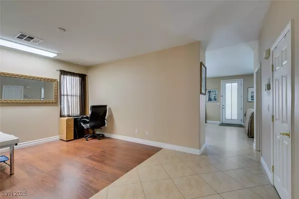 Las Vegas, NV 89122,3896 Otter Corner CT