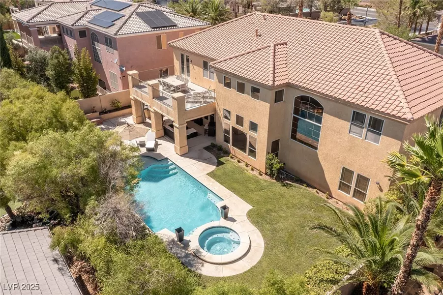 8095 Dark Hollow PL, Las Vegas, NV 89117