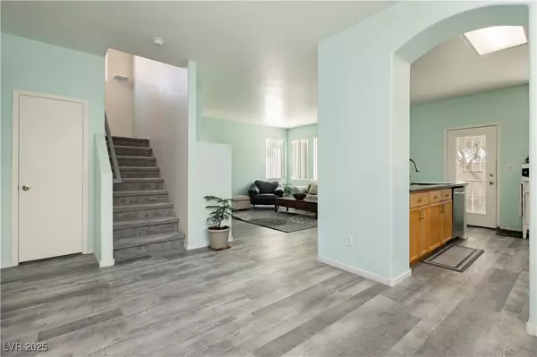 Las Vegas, NV 89131,7624 Picnic ST
