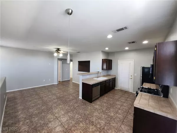 Las Vegas, NV 89144,1500 Ruby Cliffs LN #204