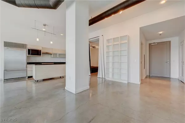 Las Vegas, NV 89101,200 Hoover AVE #1905