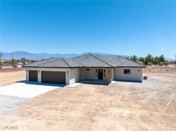 2881 Red Rock DR, Pahrump, NV 89048