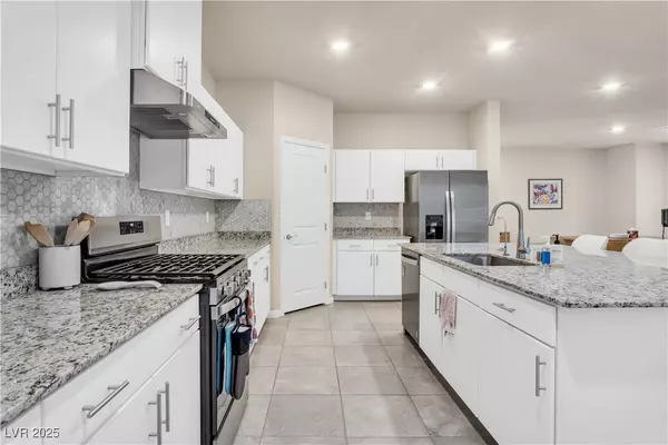 Las Vegas, NV 89113,7507 Pink Mimosa AVE