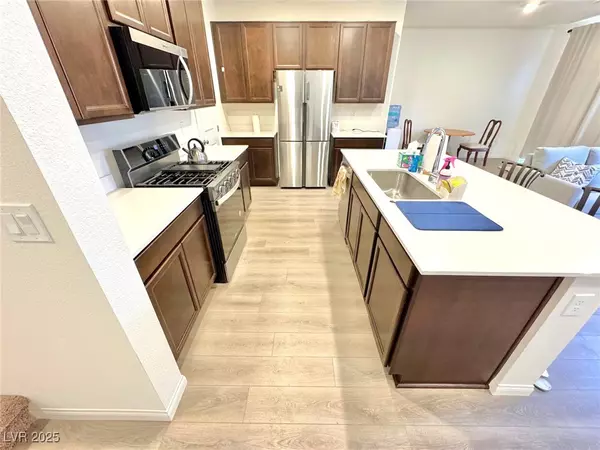 Las Vegas, NV 89148,9072 Vesey AVE
