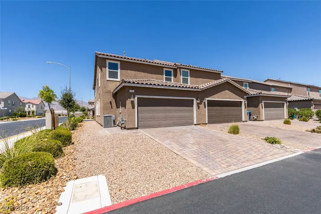 North Las Vegas, NV 89086,933 Mineral Wells AVE