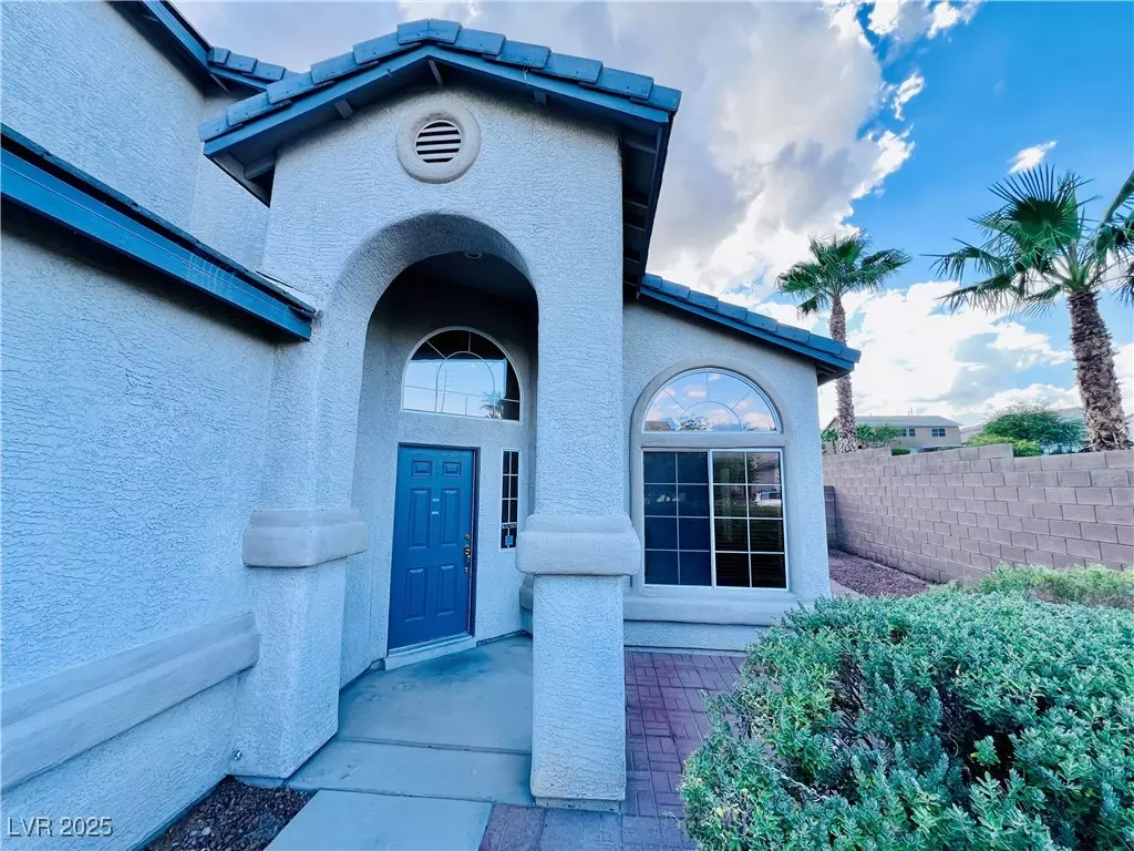Las Vegas, NV 89129,4235 Holleys Hill ST