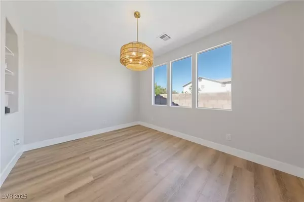 North Las Vegas, NV 89081,3917 Grant Hill AVE
