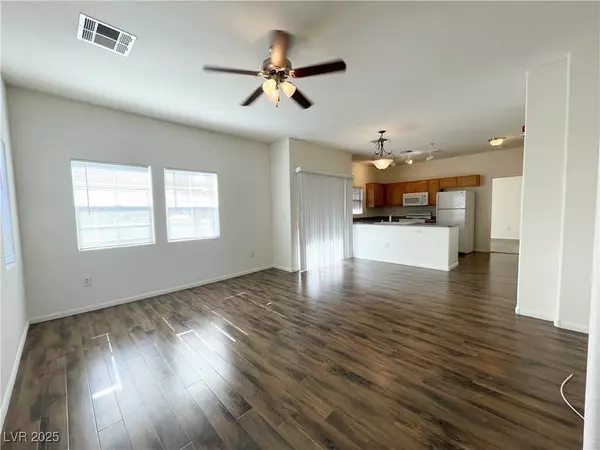 Las Vegas, NV 89129,3925 Legend Hills ST #201