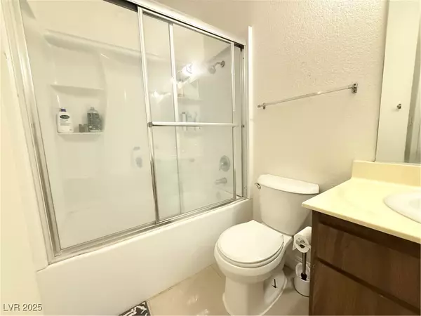 Las Vegas, NV 89147,7015 Quarry DR