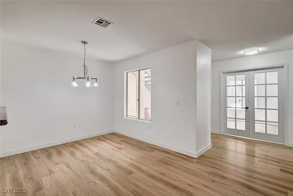 Las Vegas, NV 89145,8452 Boseck DR #159