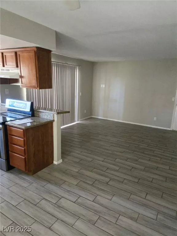 Las Vegas, NV 89145,7200 Pirates Cove RD #1009