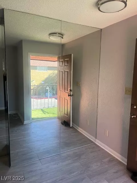 Las Vegas, NV 89169,4610 Grand DR #4