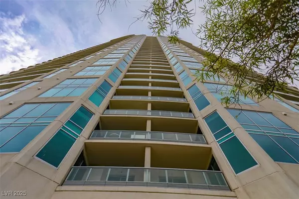 Las Vegas, NV 89109,322 Karen AVE #1105