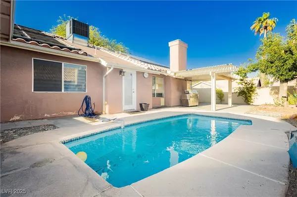 North Las Vegas, NV 89032,2305 Lone Ridge CT