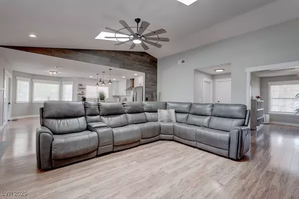 Las Vegas, NV 89129,8280 Florine AVE