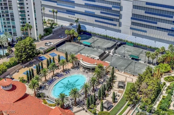 Las Vegas, NV 89109,2777 Paradise RD #2702