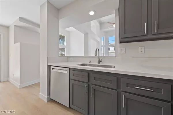Las Vegas, NV 89128,2661 Golden Sands DR
