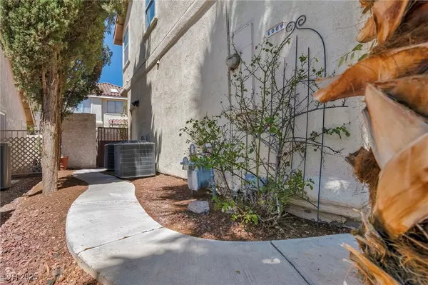 Las Vegas, NV 89149,5009 Forest Oaks DR