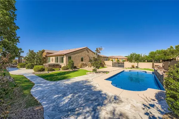 Las Vegas, NV 89113,8801 Crescent Lake ST