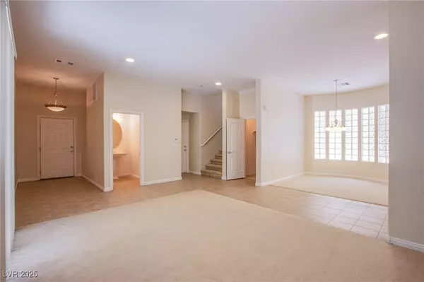 Las Vegas, NV 89145,9152 Whitekirk PL