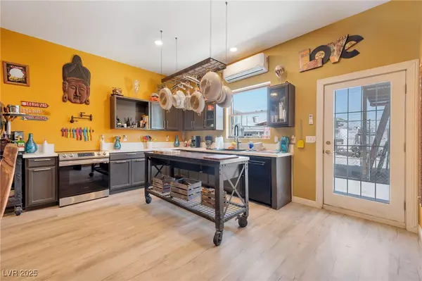 Las Vegas, NV 89156,2314 Bledsoe LN
