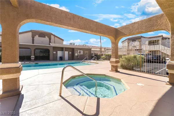 Las Vegas, NV 89129,7061 Roscoe AVE #101