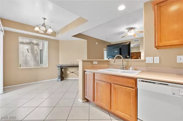 North Las Vegas, NV 89084,4705 Apulia DR #103