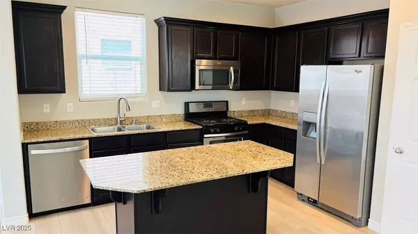 Las Vegas, NV 89179,7463 Cobbhan DR