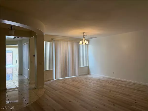 North Las Vegas, NV 89081,5717 Red Roof ST